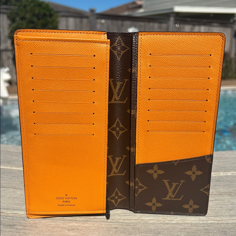 Louis Vuitton Authentic Monogram Brazza Wallet - image 3